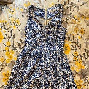 Super pretty blue pattern dress